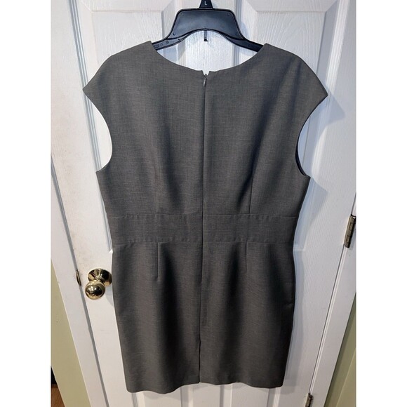 Kasper Sheath Dress Womens Sz 16 Gray V-neck Cap Sleeve Capsule Timeless Career - Picture 6 of 8